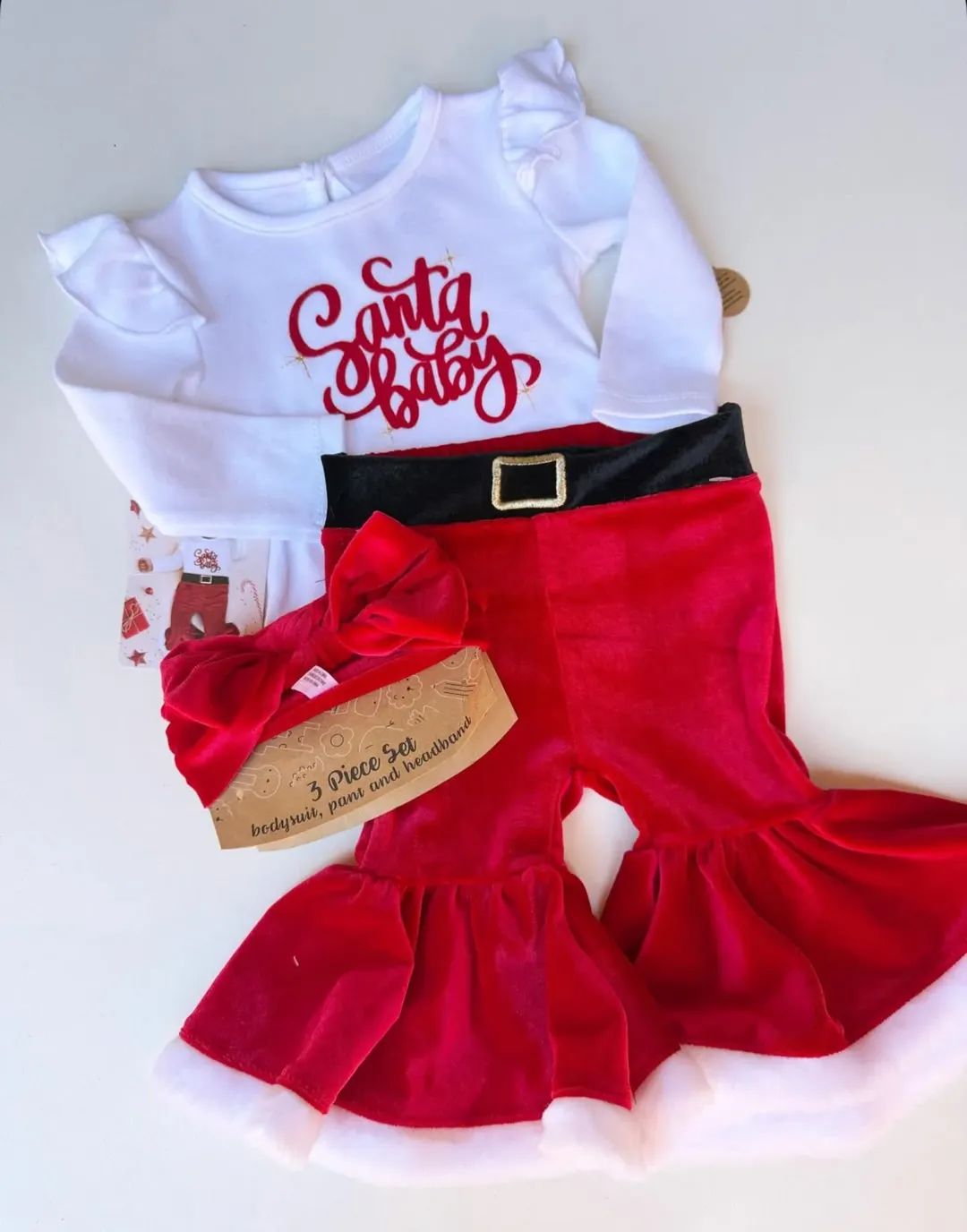 Traje Santa